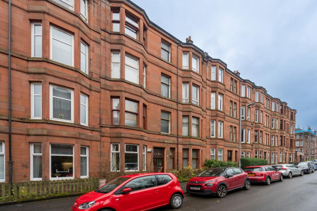 Main image of property: Crathie Drive, Flat 2-2, Glasgow, Glasgow, G11 7XD