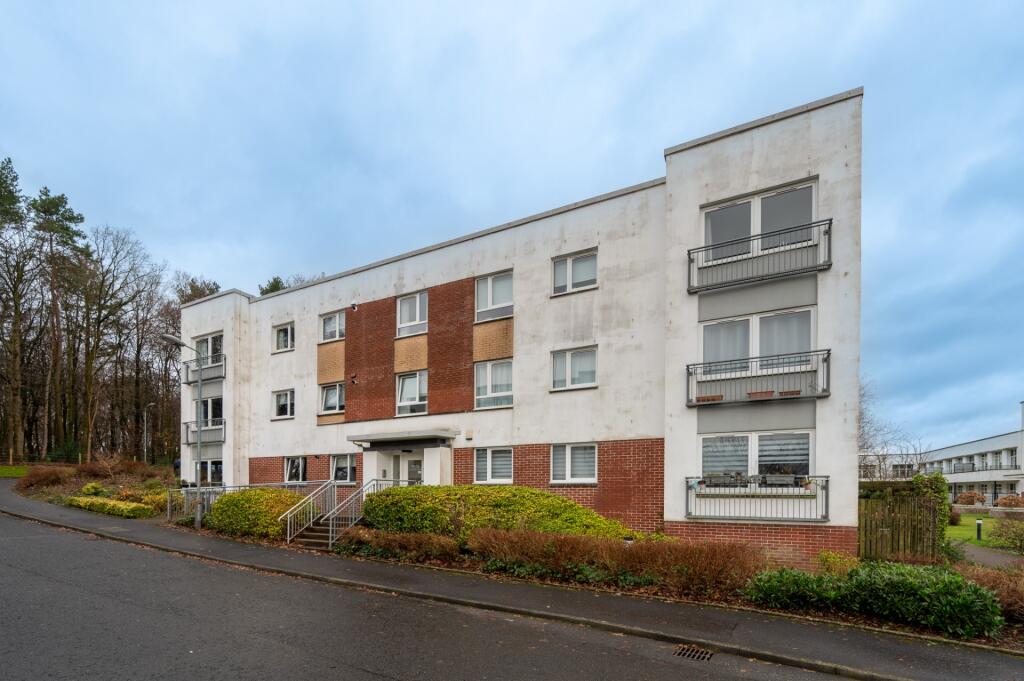 Main image of property: Cairnhill View, Bearsden, Bearsden, G61 1RP