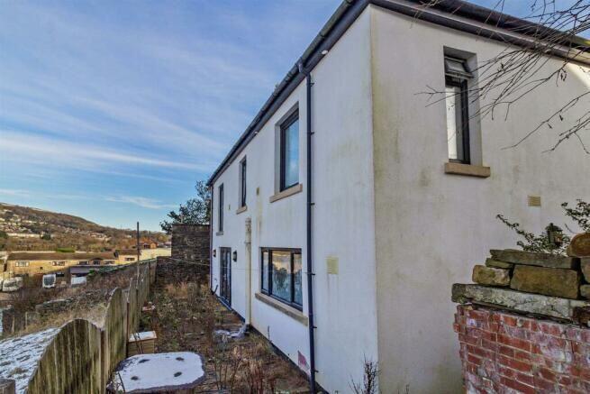 Additional property image - 373 Bury Road, Rossendale, Lancashire, BB4 6EH