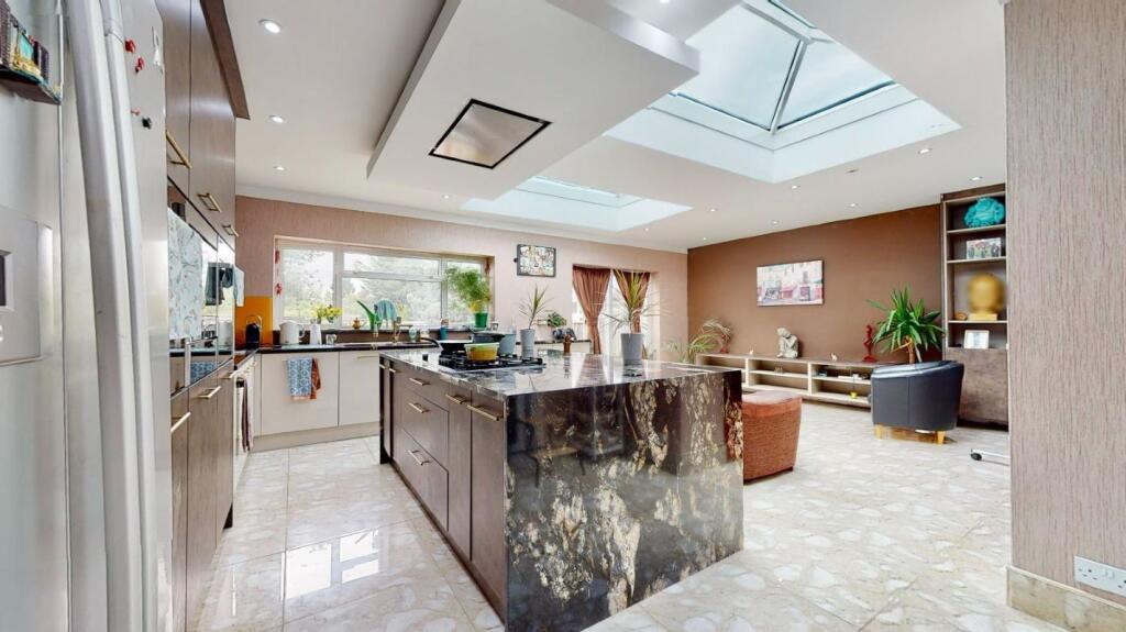 Main image of property: 35 Woodhill Crescent, Harrow, Middlesex, HA3 0LU