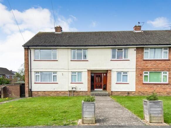 Main image of property: 2 Maesbury, Hanham, Bristol, Avon, BS15 9SY