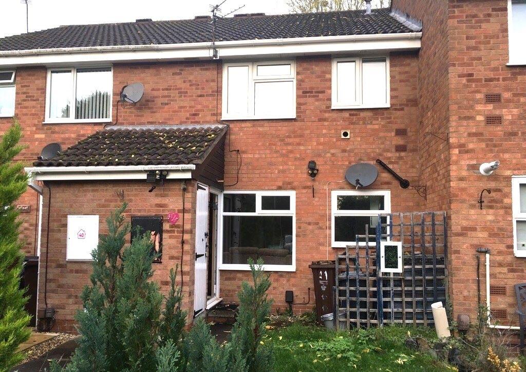 Main image of property: 41 Weyhill Close, Wolverhampton, West Midlands, WV9 5RA