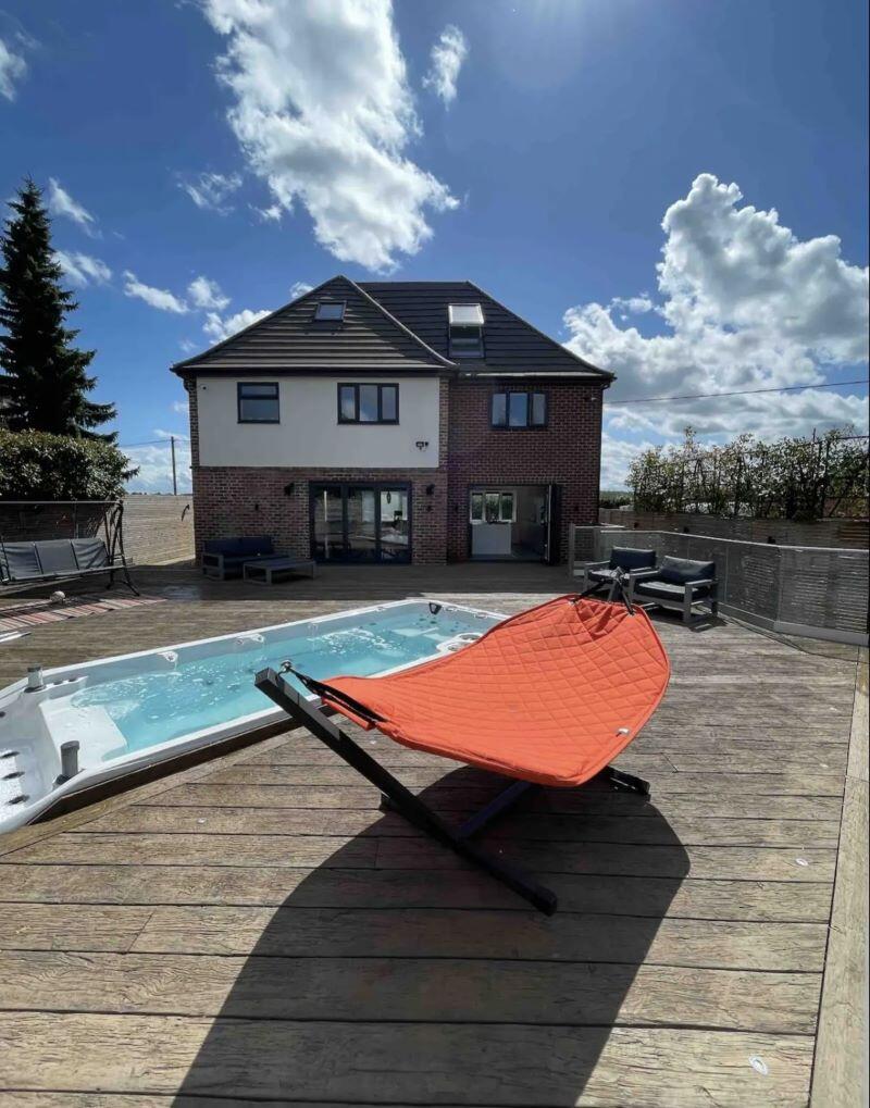 Main image of property: Branksome, Bransford Road, Rushwick, Worcester, Worcestershire, WR2 5TD