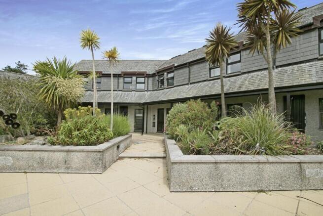 Main image of property: Flat 16 The Crags, Maenporth, Falmouth, Cornwall, TR11 5HN