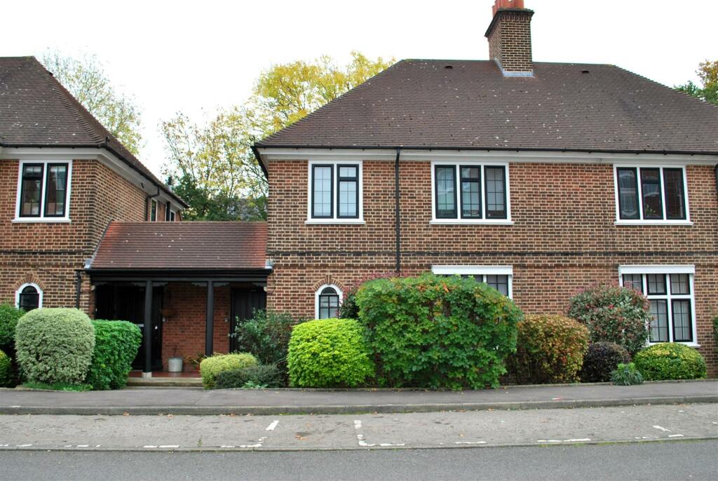 Main image of property: Southend Road, Beckenham, BR3