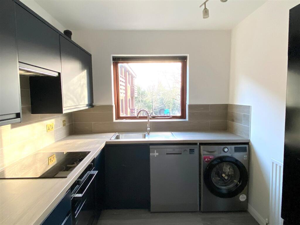Additional property image - Blyth Road, Bromley, BR1
