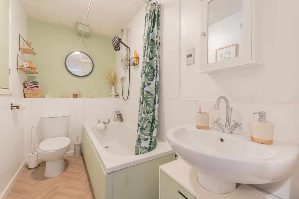 Additional property image - Bilbury Close, Walkwood, Redditch, B97 5XW