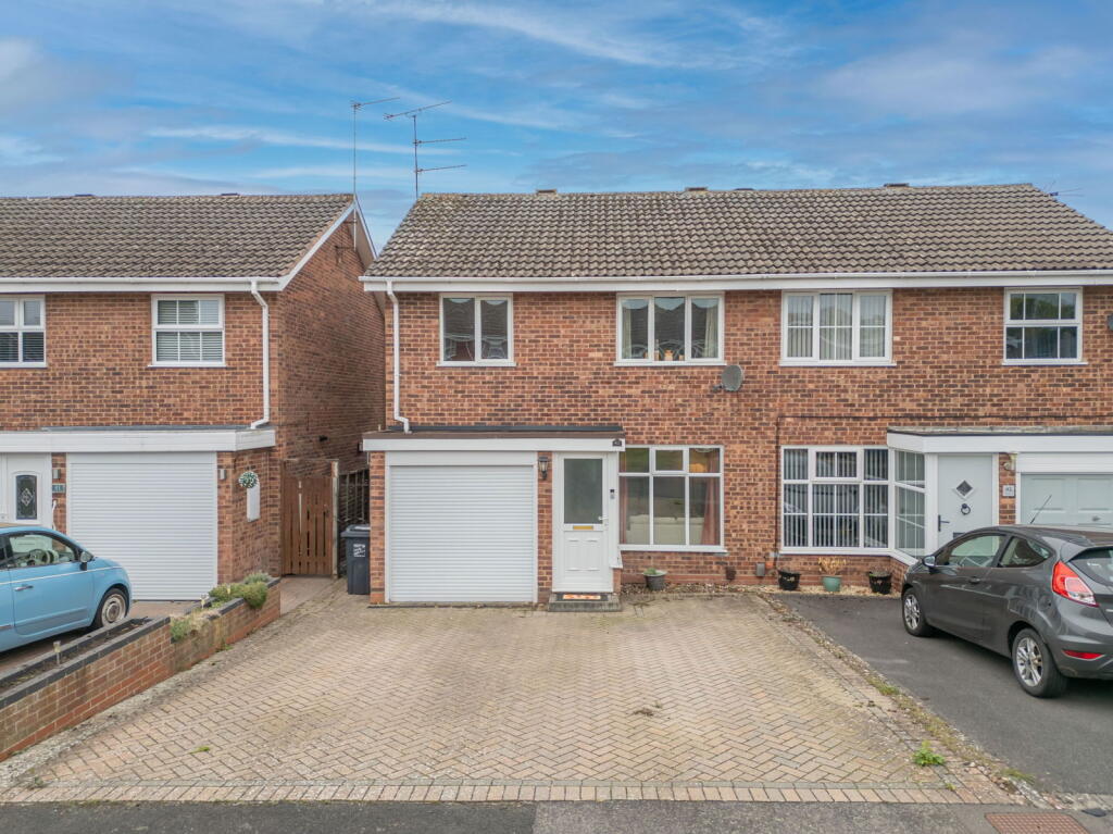 Main image of property: Flaxley Close, Winyates Green, Redditch, B98 0QS