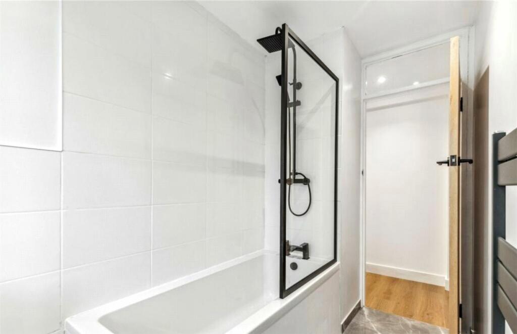 Main image of property: Streatleigh Court, Streatham High Road, London, SW16