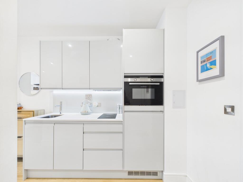 Main image of property: South Street, Romford, RM1