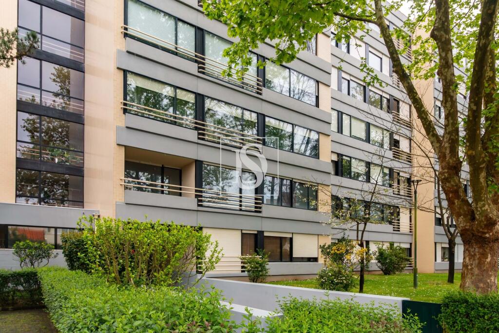 Main image of property: Oporto, Oporto