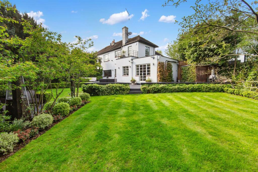 Main image of property: Ossulton Way, Hampstead Garden Suburb, London, N2