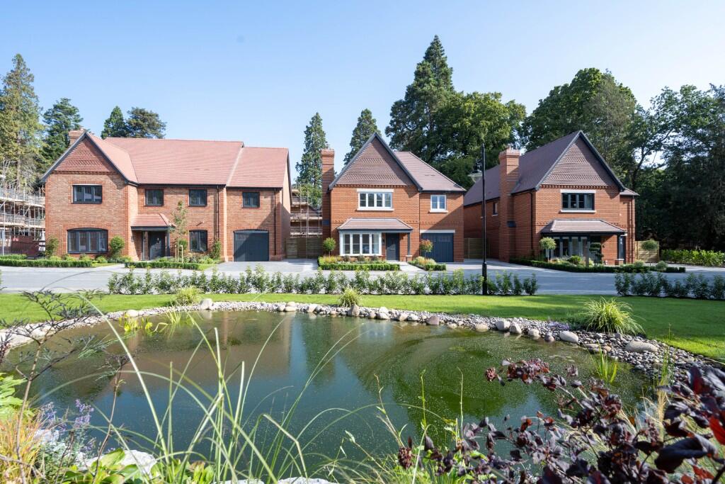 Main image of property: Swinley Road,
Ascot,
SL5 8BA