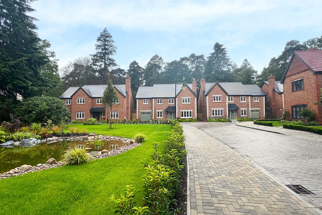Main image of property: Swinley Road,
Ascot,
SL5 8BA
