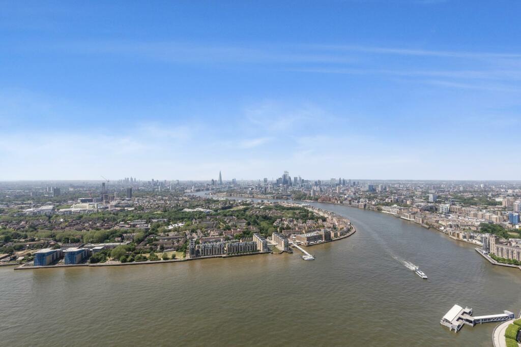 Main image of property: Landmark Pinnacle, Marsh Wall, London, E14