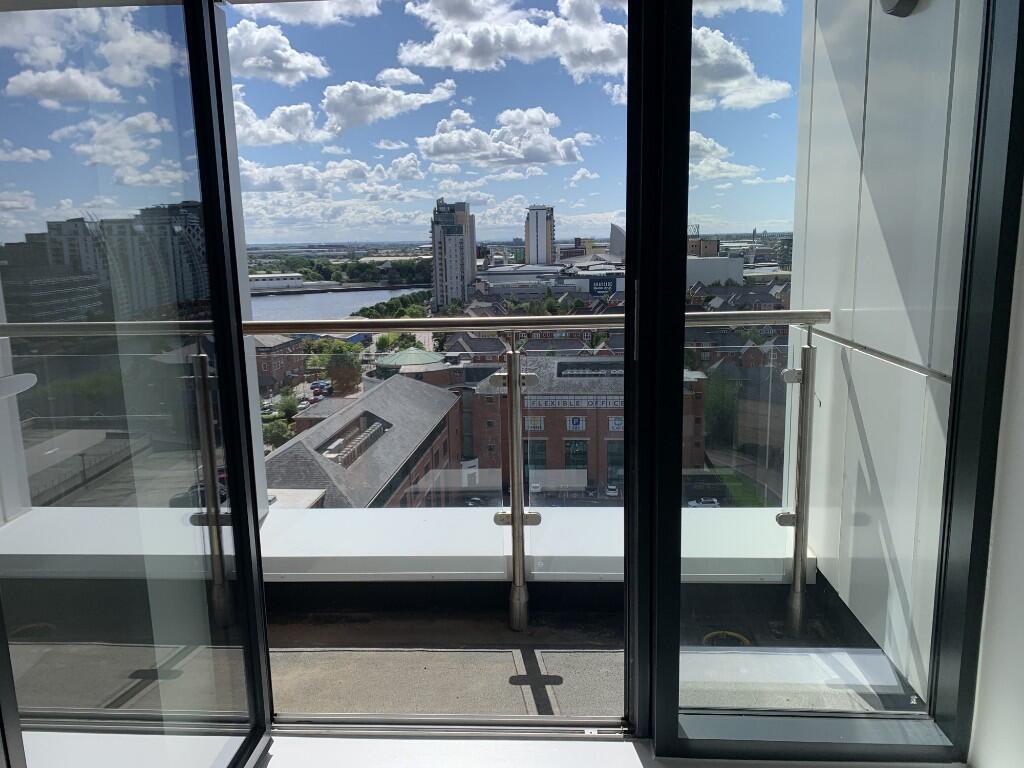 Main image of property: Furness Quay, Manchester, Greater Manchester, M50