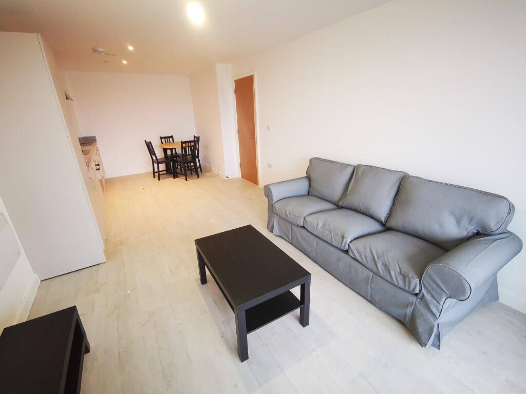 Main image of property: Furness Quay, Manchester, Greater Manchester, M50