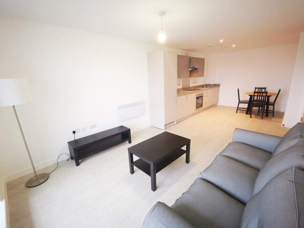 Main image of property: Furness Quay, Manchester, Greater Manchester, M50