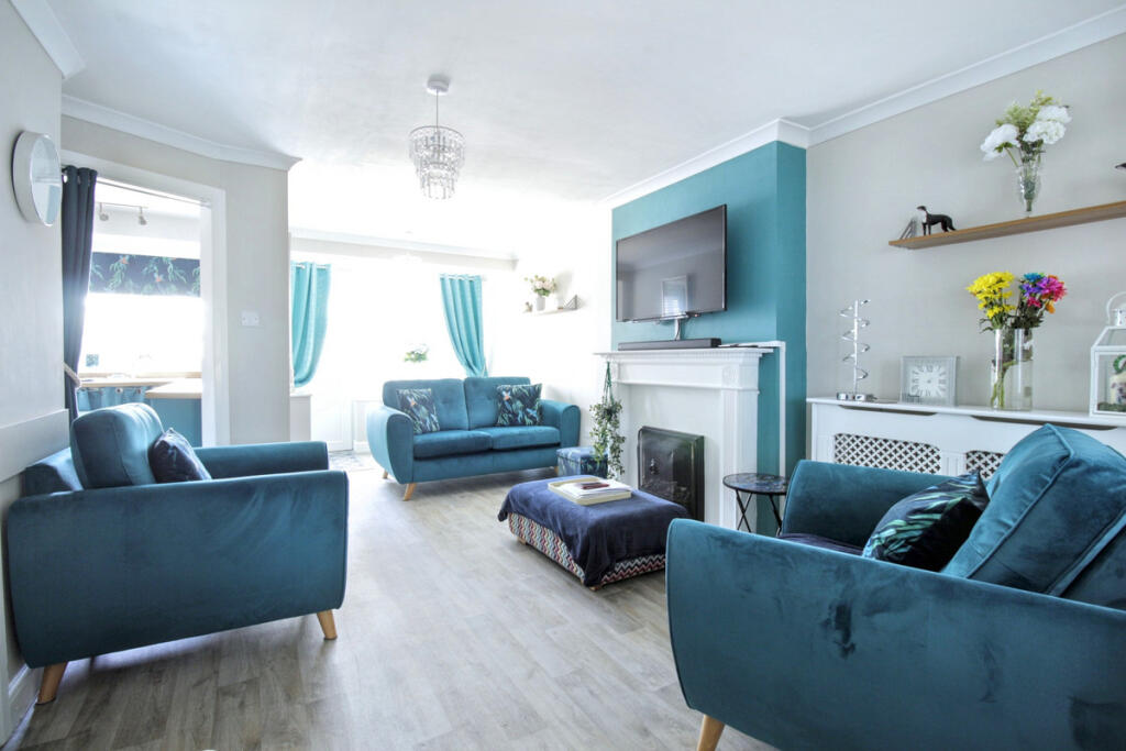 Main image of property: Heath Way, Swindon, SN3 4