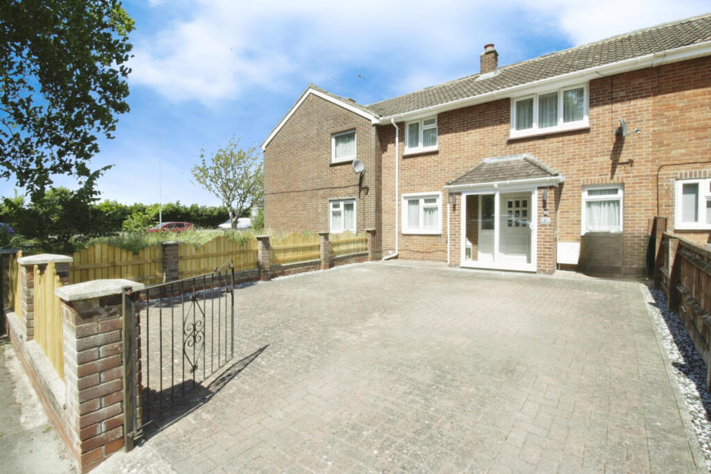 Main image of property: Holland Walk, Swindon, SN3 3