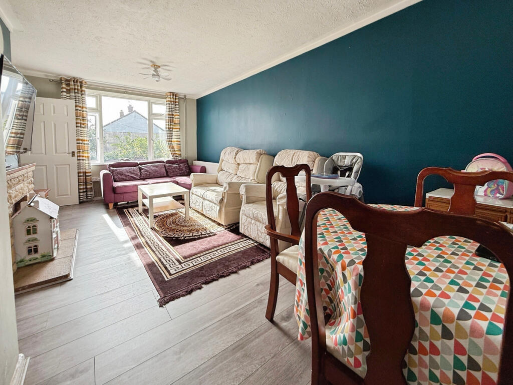 Main image of property: Oaksey Road, Swindon, SN2 5