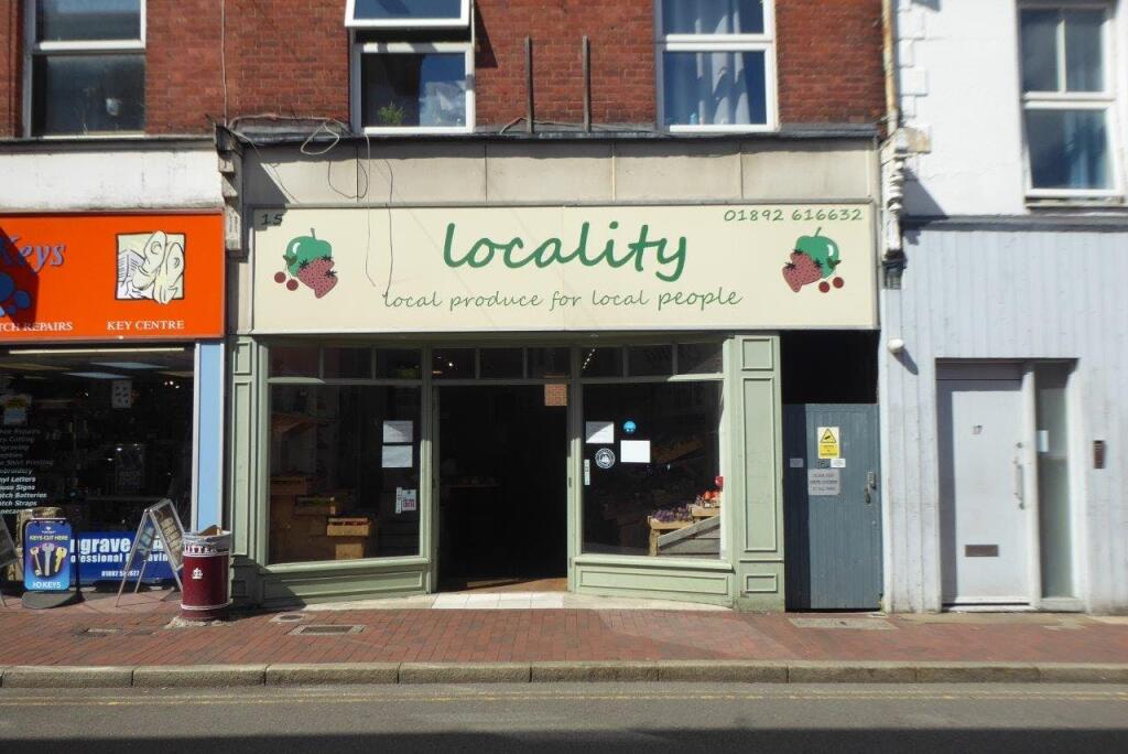 Main image of property: 15 Camden Road, Tunbridge Wells, TN1 2PS