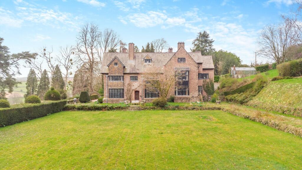 Main image of property: Llansoar, Newport