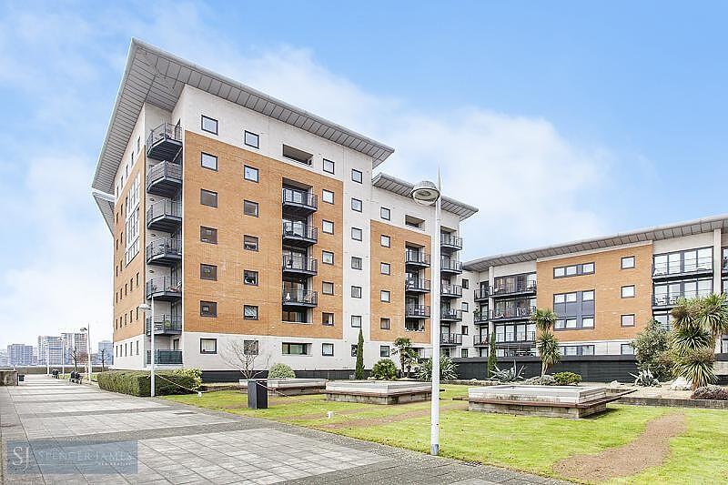 Main image of property: Inverness Mews, E16