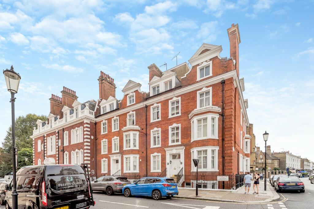 Main image of property: Lennox Gardens, London
