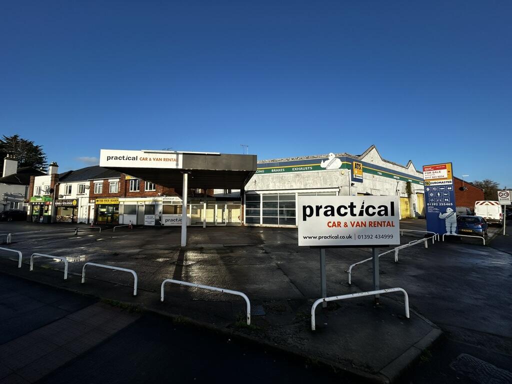 Main image of property: 282 Pinhoe Road, Exeter, Devon, EX4 7JQ