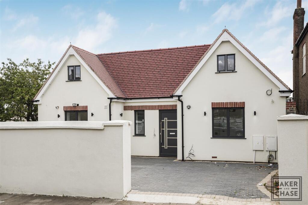 Main image of property: Dawlish Avenue, Arnos Grove, London, N13