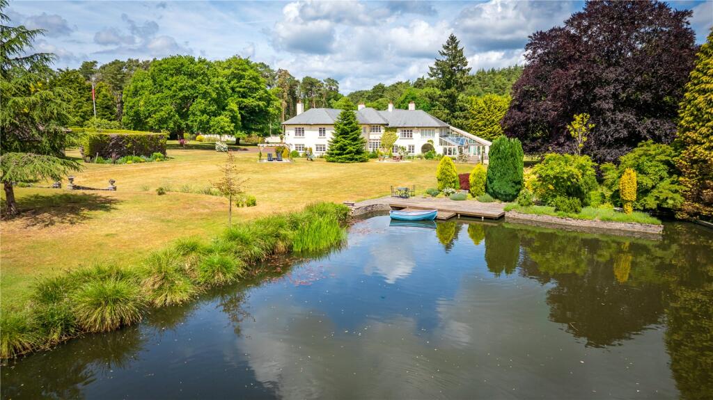 Main image of property: Tilford Road, Farnham, Surrey, GU10