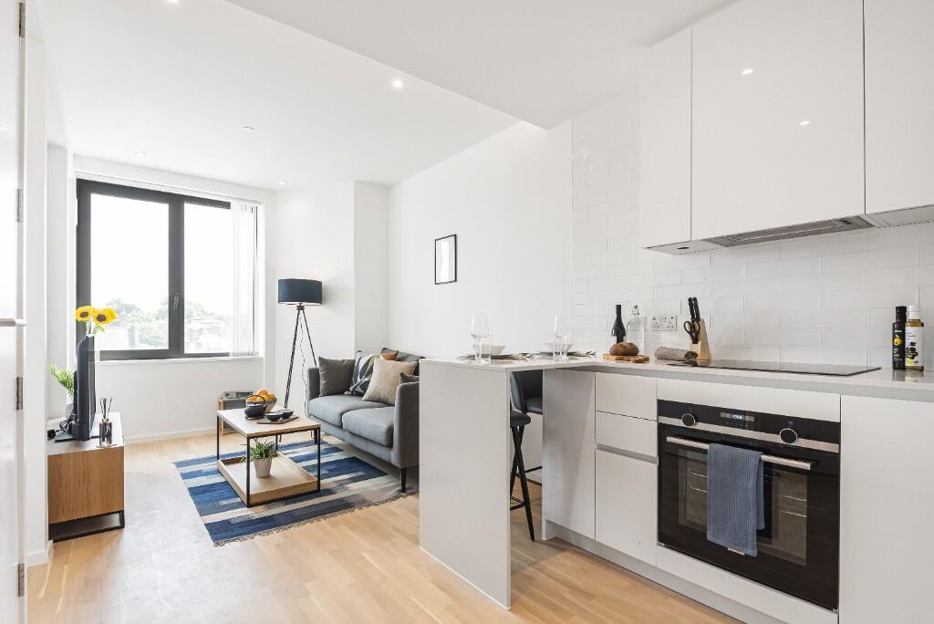 Main image of property: Gravity Royal Heights, 59 Queens Road, Reading, Berkshire, RG1