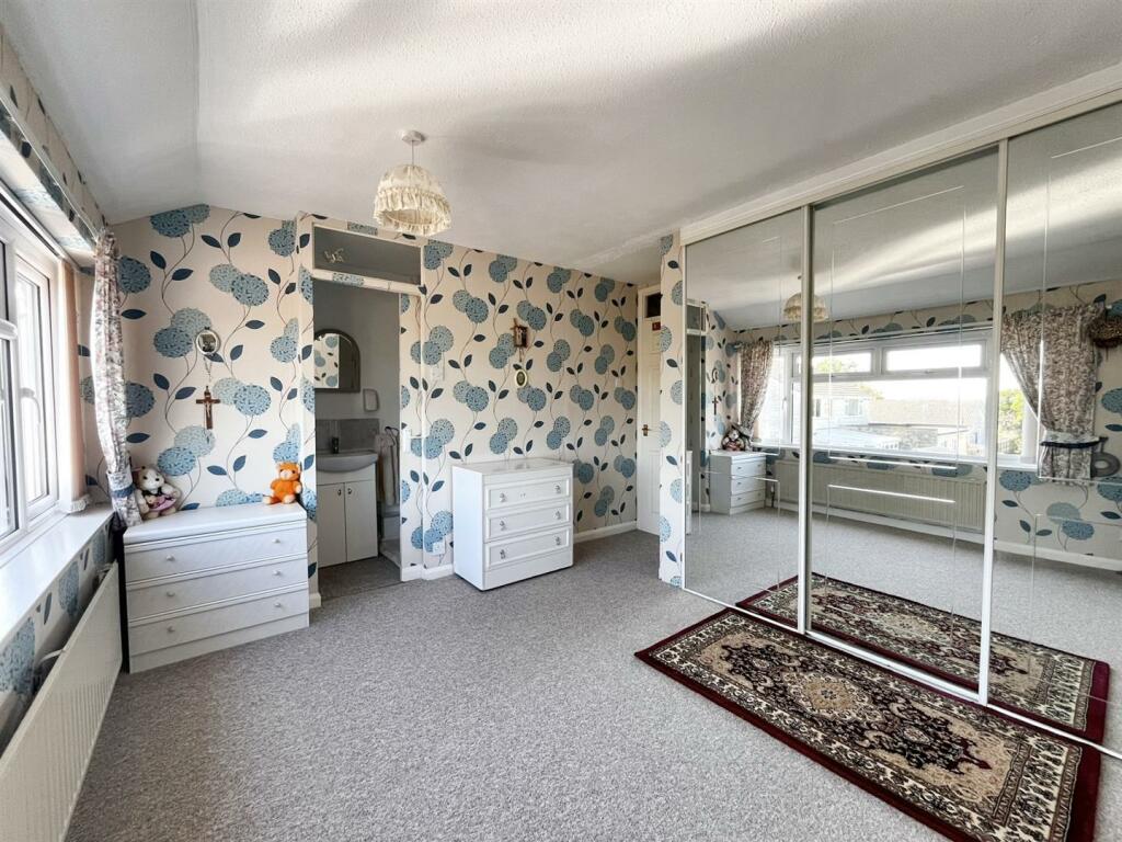 Additional property image - Shelley Road, Westfield