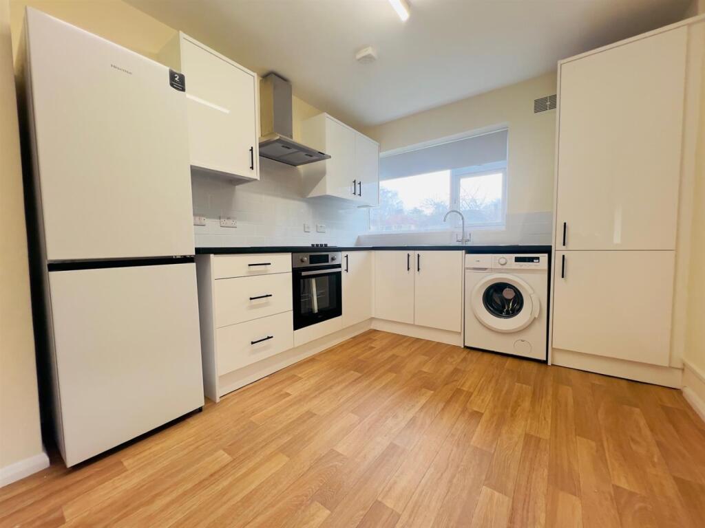 Main image of property: Kingswood Road, Bromley