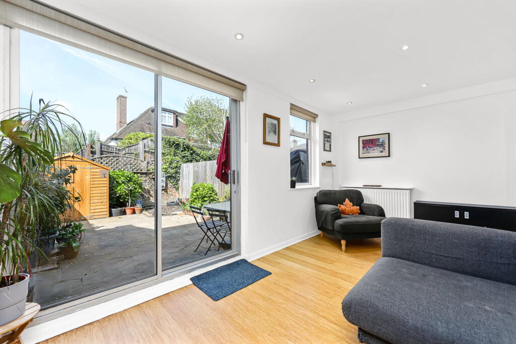 Main image of property: Pettiward Close, London, SW15 6QL