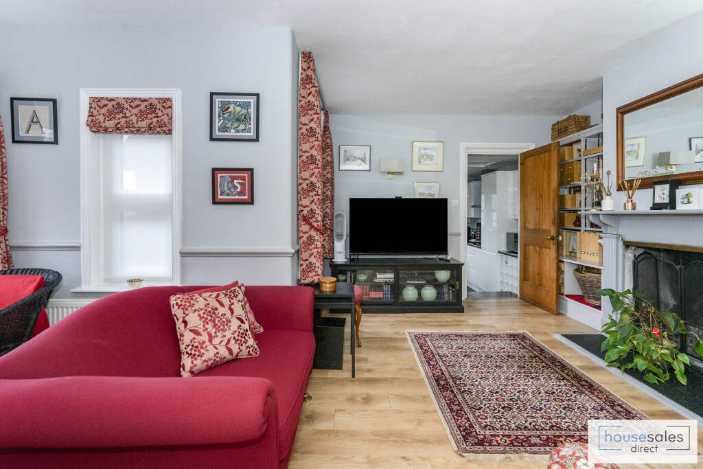 Additional property image - Wicketts Brighton Road, Henfield, BN5