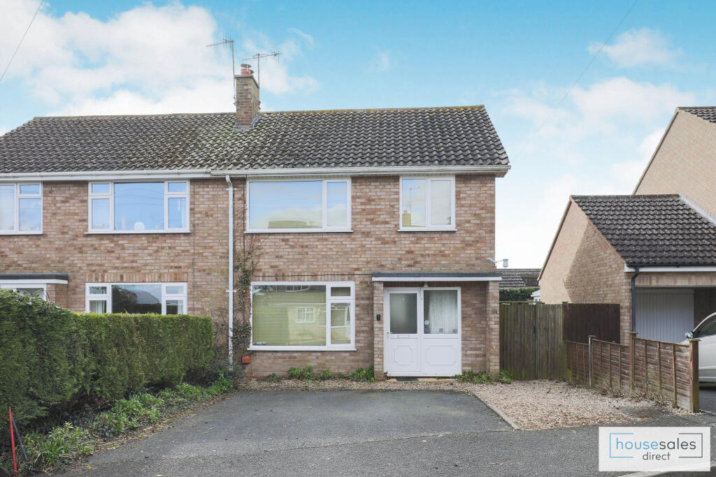 3 bedroom semi-detached house