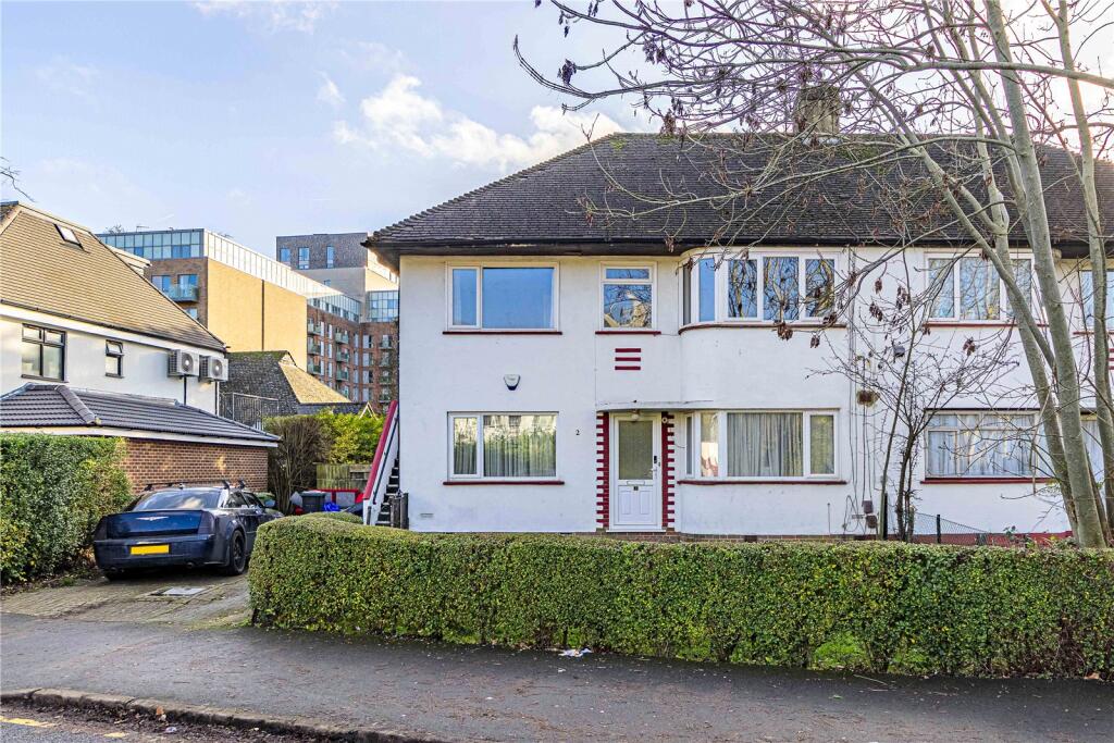 Main image of property: Fairway Avenue, Borehamwood, Hertfordshire, WD6