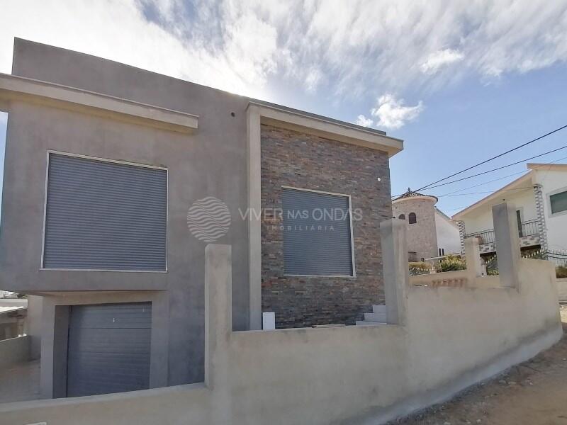 Main image of property: Setúbal, Seixal