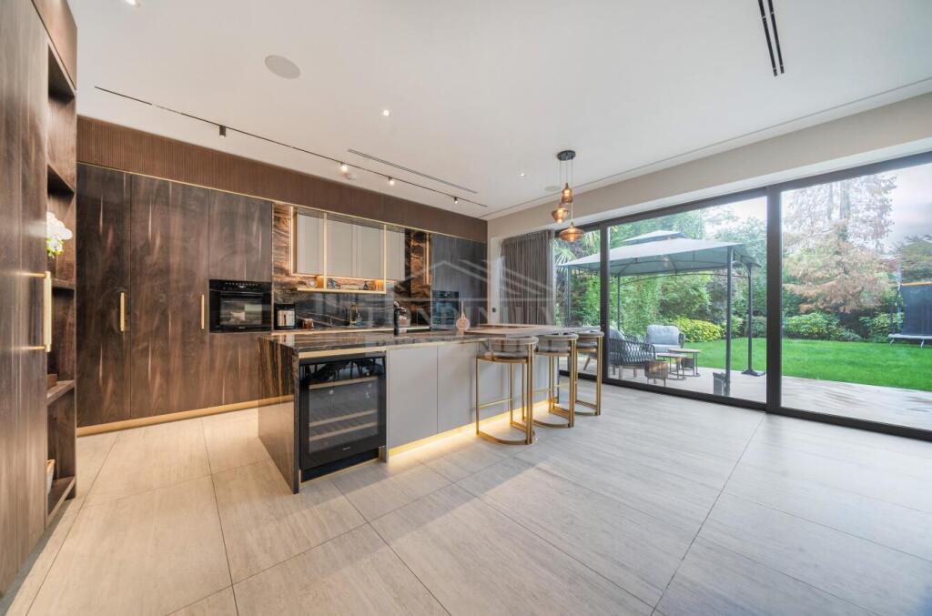 Main image of property: Glanleam Road, Stanmore