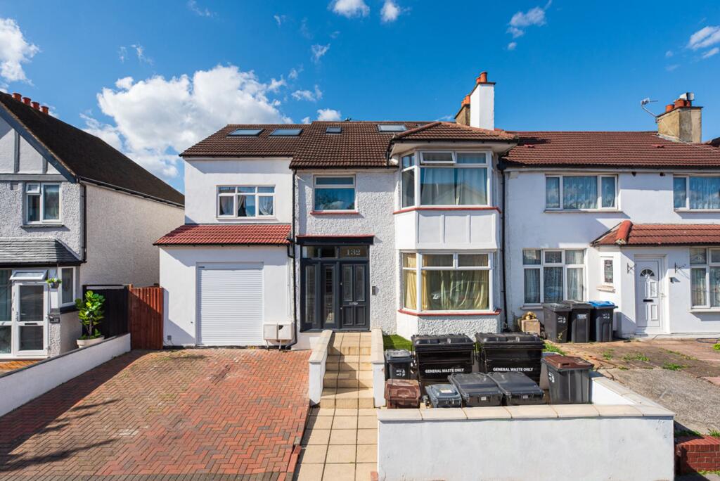Main image of property: 132 Norbury Court Road, London, SW16