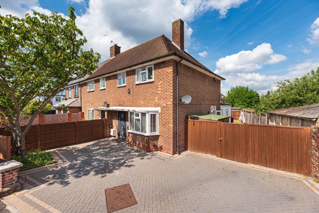 Main image of property: Crossway, London, SW20