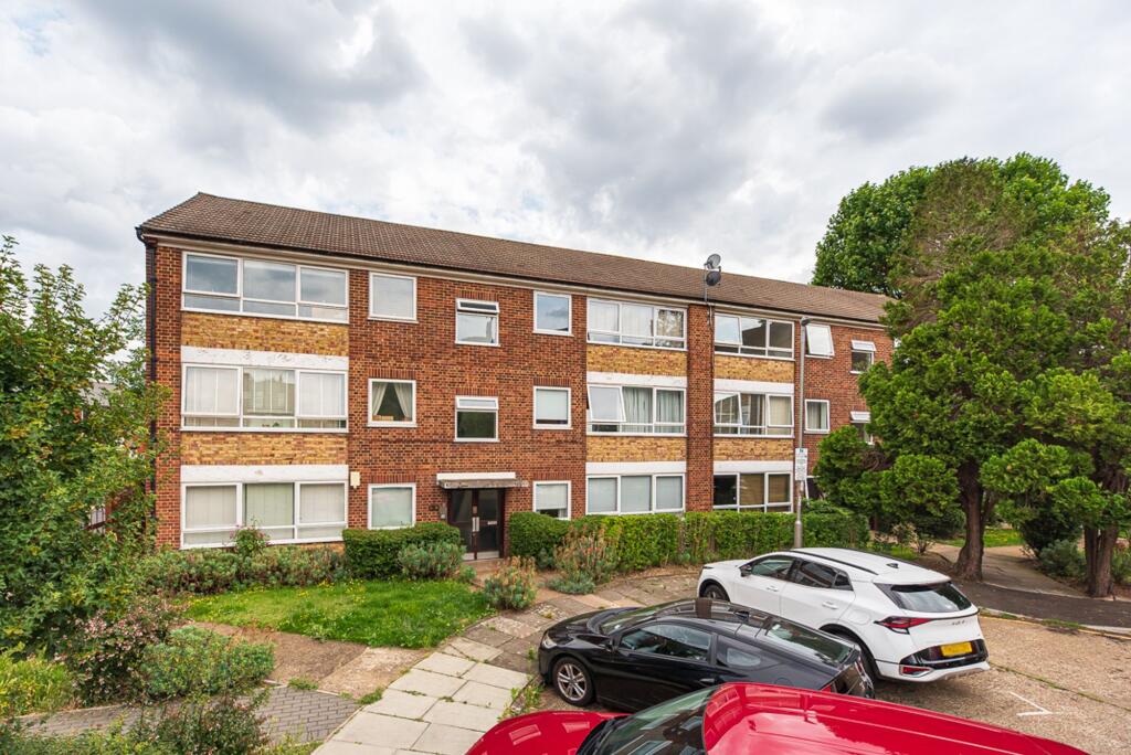 Main image of property: Waynflete Street, London, SW18