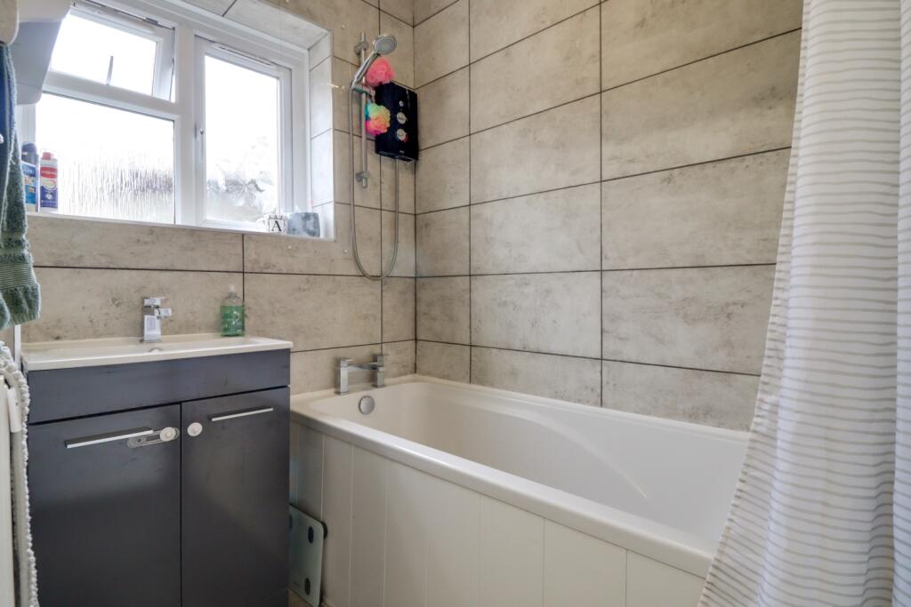 Additional property image - WINDMILL ROAD, LEAMINGTON SPA, WARWICKSHIRE, CV31
