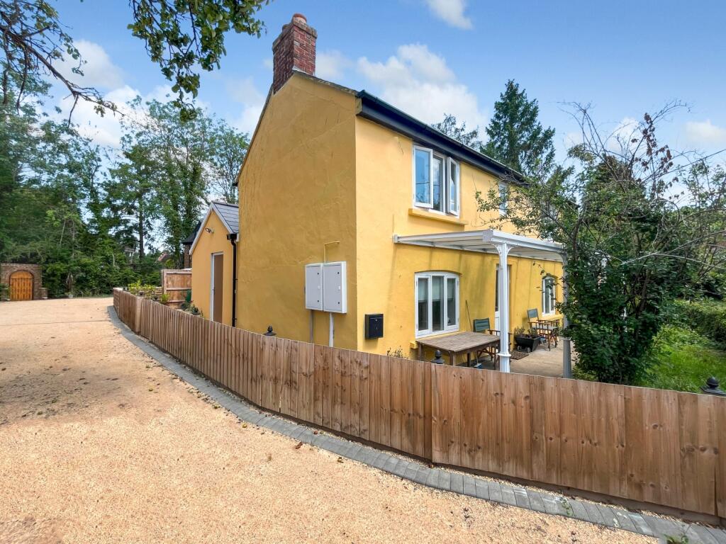 Main image of property: School Lane, Priors Marston, CV47
