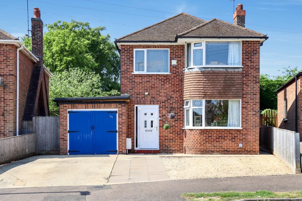 Main image of property: Sinclair Avenue, Banbury, Oxfordshire, OX16