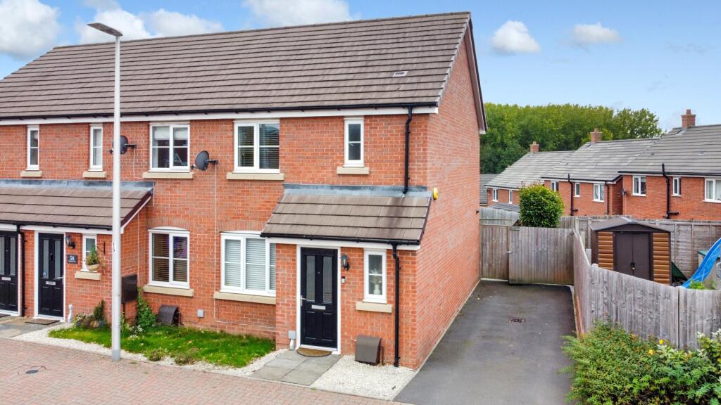 Main image of property: Lancaster Way, Whitnash, Leamington Spa, Warwickshire, CV31