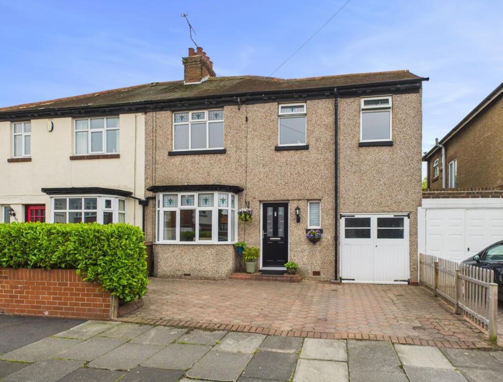 Main image of property: Oakland Road, Monkseaton, NE25