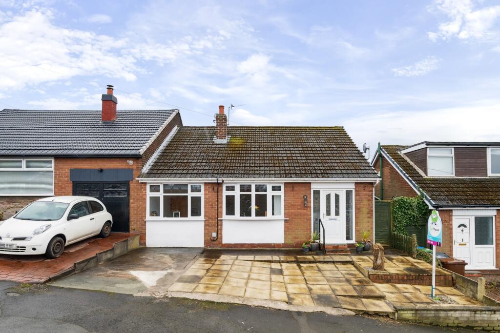 Main image of property: Grosvenor Road, Hyde, SK14 5AJ 